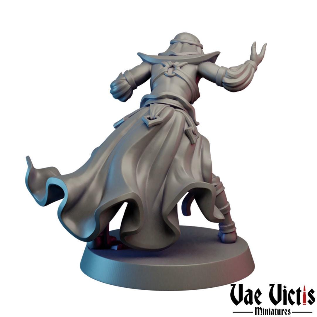 Ancient Warlock Miniature - by Vae Victis Miniatures