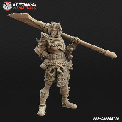 Japanese Female Oni Ronin Miniature - by Kyoushuneko Miniatures