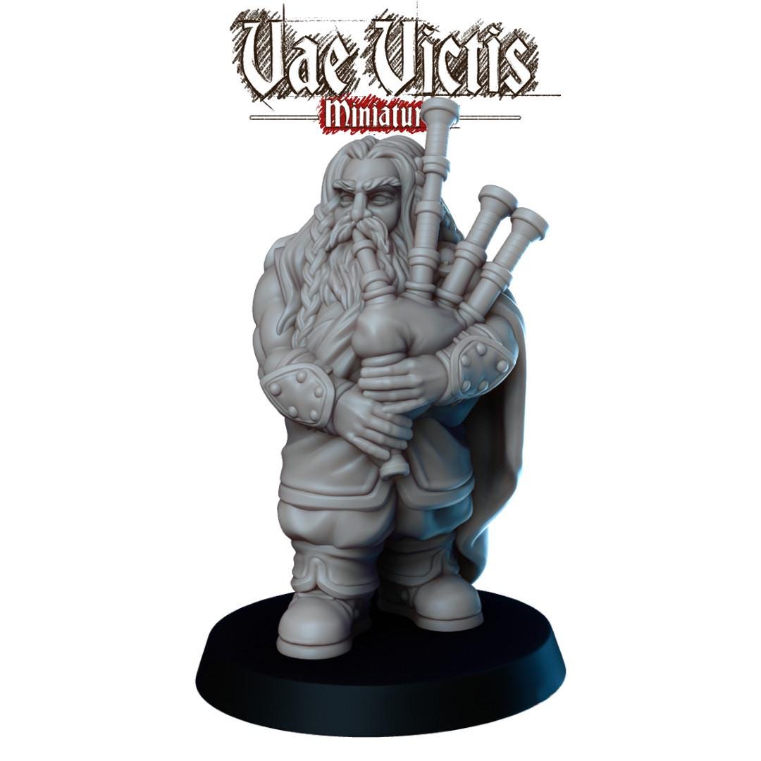 Dwarf Bagpiper Miniature - by Vae Victis Miniatures