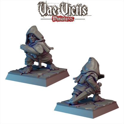 Halfling Hooded Thief Miniature - by Vae Victis Miniatures