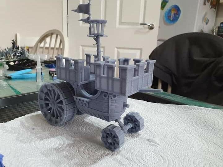 Landship Miniature with Crew - by Magori Miniatures