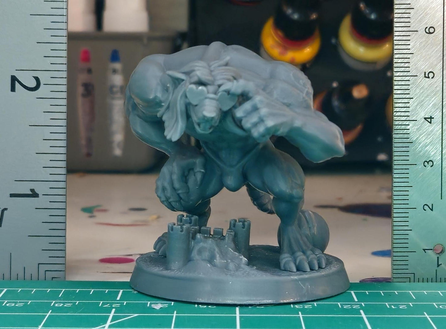 Rat Ogre Beach Hunk Bae Victis Figurine - by Vae Victis Miniatures