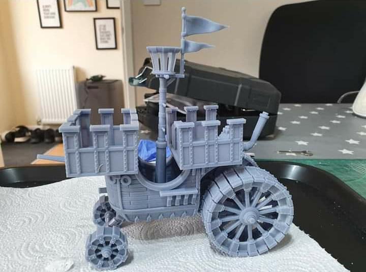 Landship Miniature with Crew - by Magori Miniatures