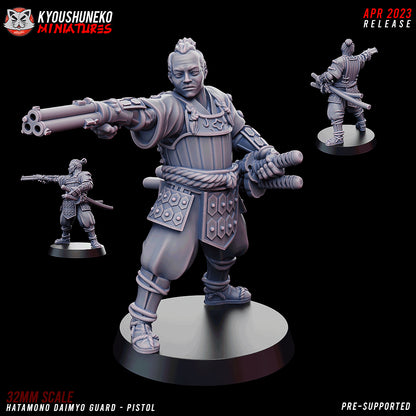 Japanese Hatamono Daimyo Guard Pistol Miniature - by Kyoushuneko Miniatures